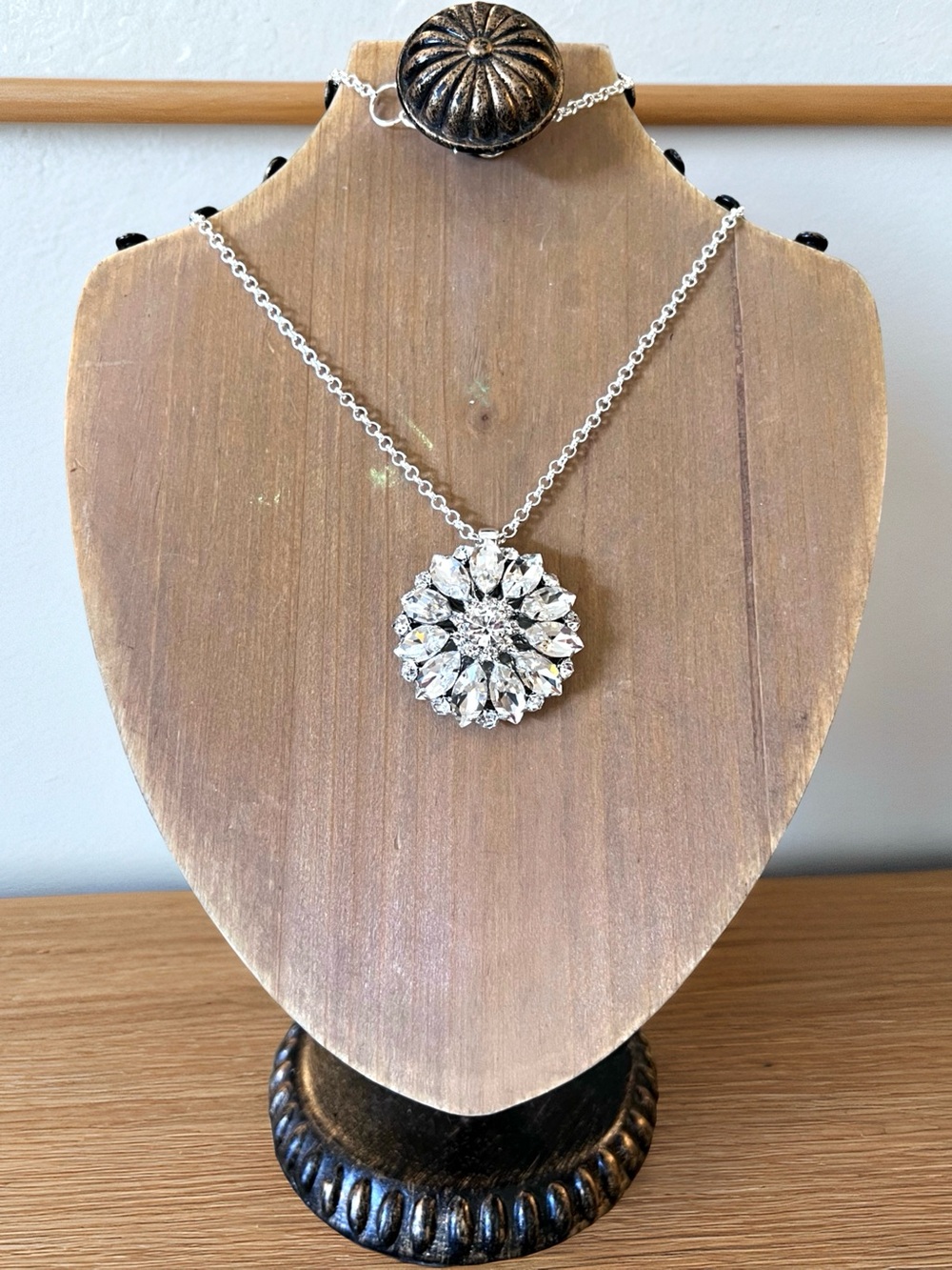 Vintage Costume Jewelry Crystal Floral Pendant Necklace - Sparkling Statement